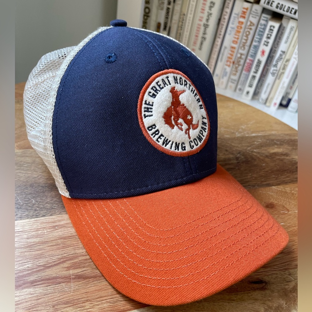 NWOT The Great Northern Brewing Company trucker hat